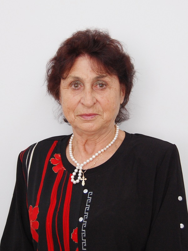 Петрова Раиса Семёновна.